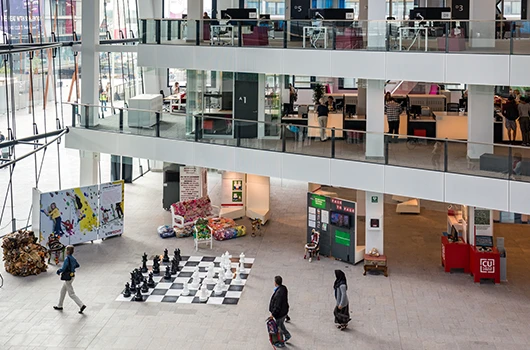 Publiekshal van een gemeentehuis